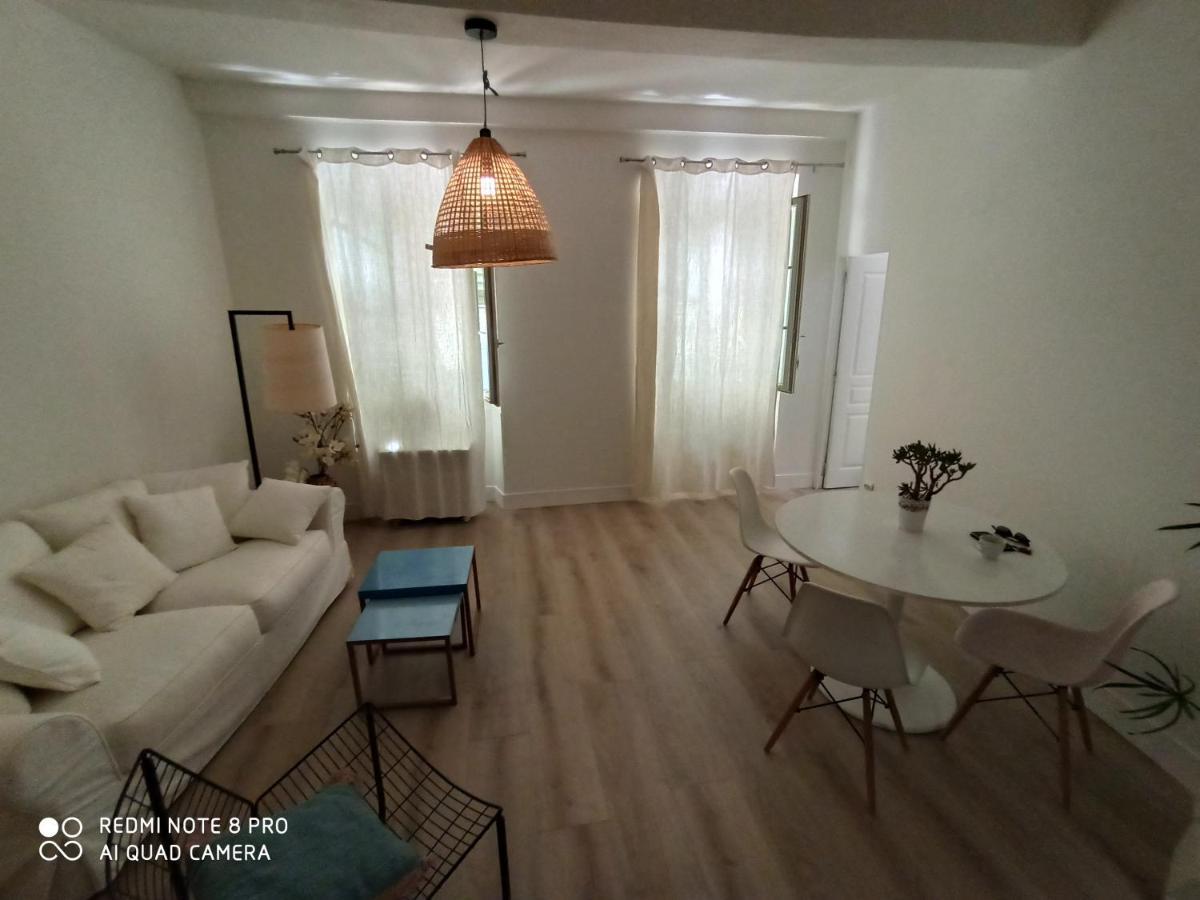 Joli Appartement Nicois En Bord De Mer Nice Exteriér fotografie